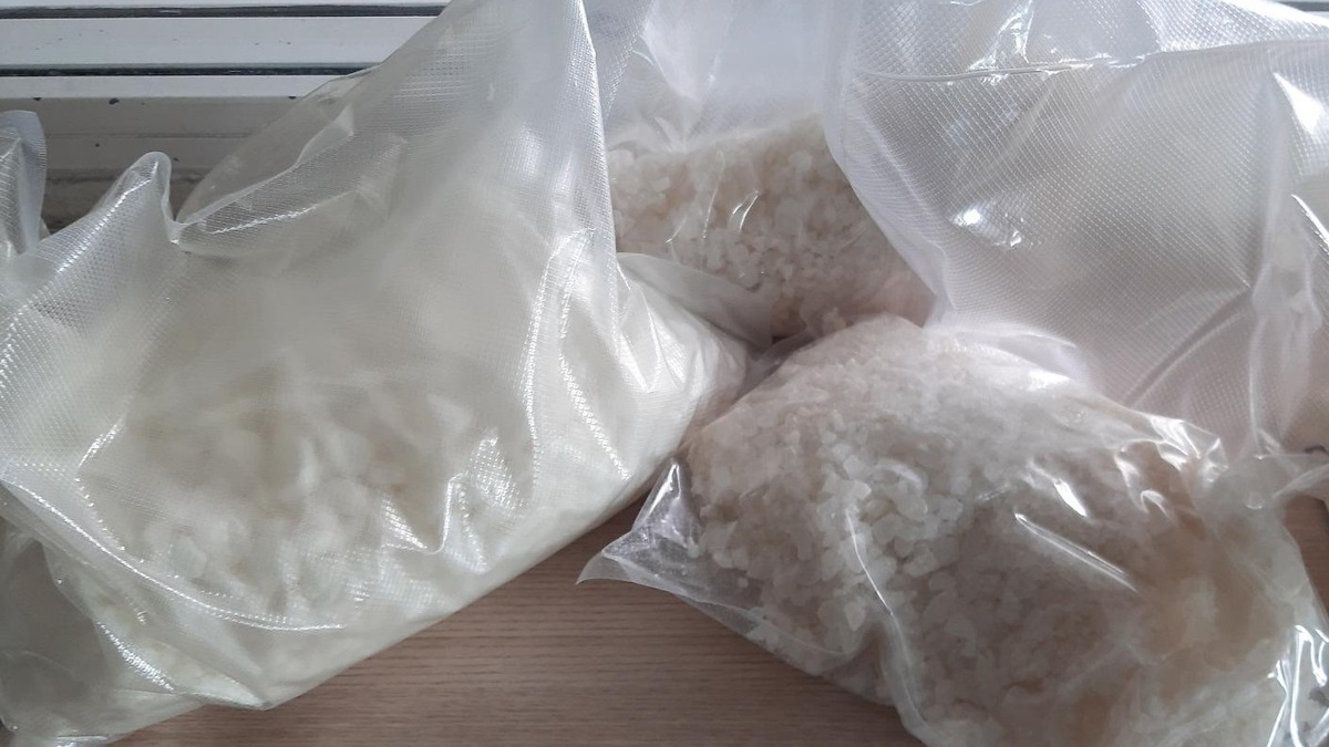 BPOL NRW: Bundespolizei nimmt 70-jährigen Drogenschmuggler fest - In seinem Besitz waren über 4,3 Kilogramm Amphetamin - Foto: presseportal.de