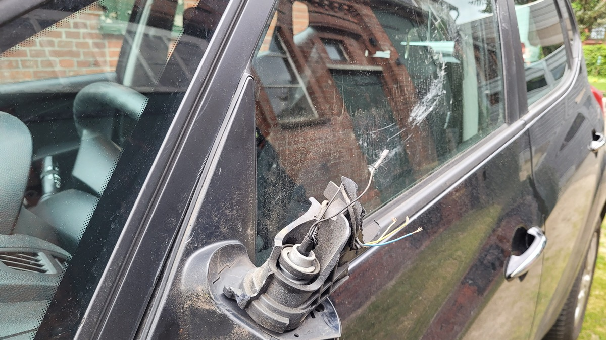 POL-LG: ++ Lüneburg - Auffahrunfall an einer Ampel - drei PKW beteiligt ++ Dannenberg - Taschendiebstahl - Polizei warnt ++ Uelzen - Fahrraddieb geschnappt - Polizeiliche Fahndung erfolgreich ++ - Foto: presseportal.de