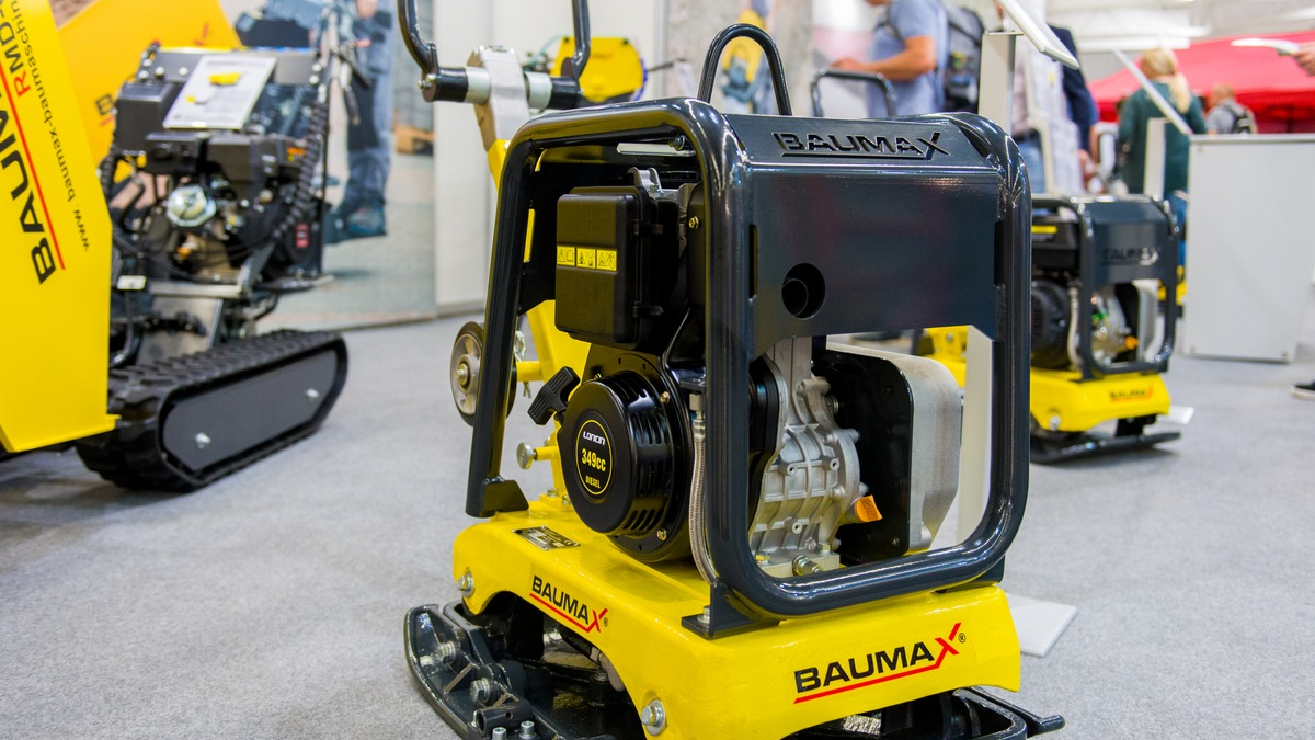 Innovative und robuste Baumaschinen von BAUMAX - Foto: presseportal.de