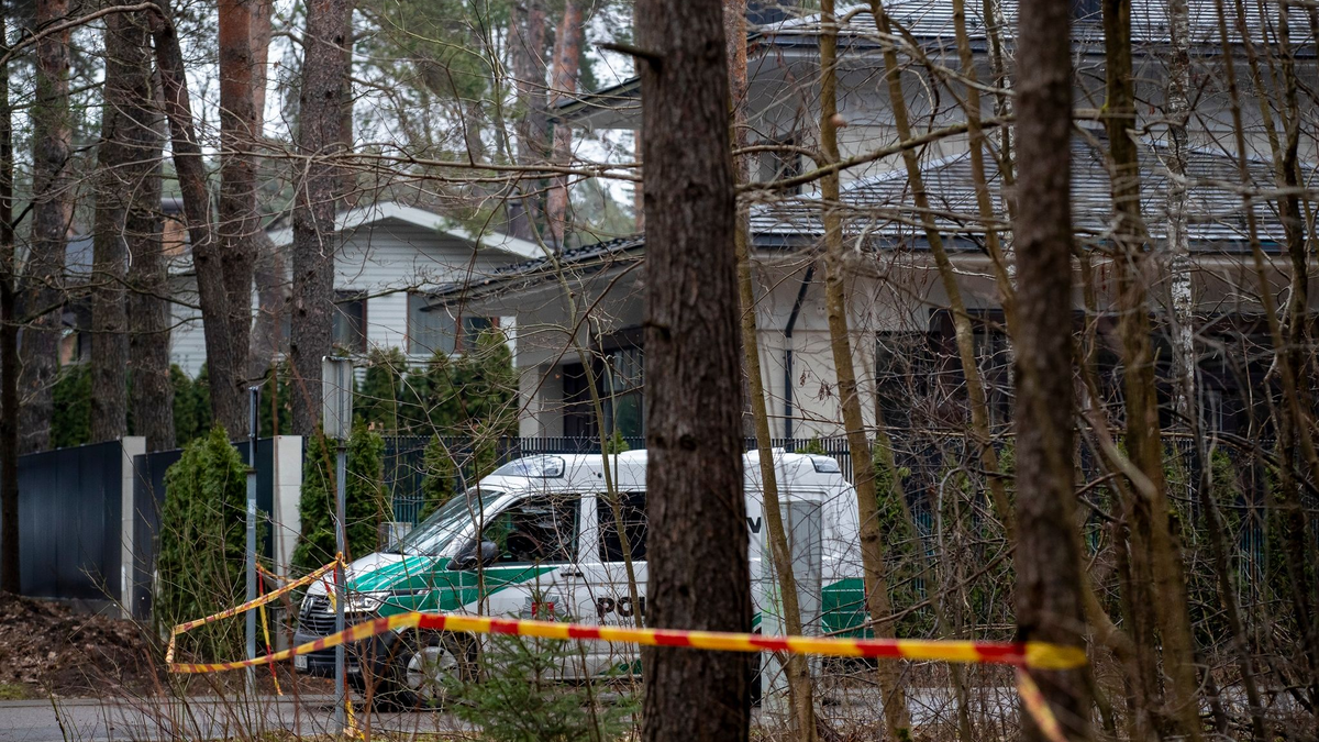 Kreml-Kritiker Leonid Wolkow war im März vor seinem Haus im litauischen Vilnius angegriffen und verletzt worden. - Foto: Mindaugas Kulbis/AP/dpa