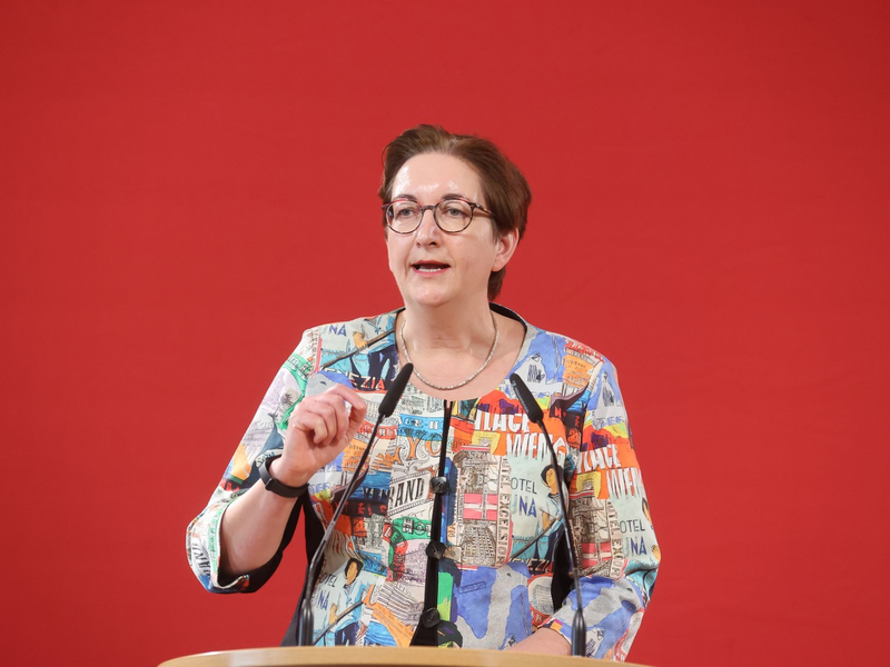 Bundesbauministerin Klara Geywitz ist mit Blick auf die demografische Entwicklung in Deutschland besorgt. - Foto: Bodo Schackow/dpa