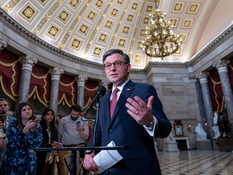 Der Vorsitzende des Repräsentantenhauses Mike Johnson. - Foto: J. Scott Applewhite/AP