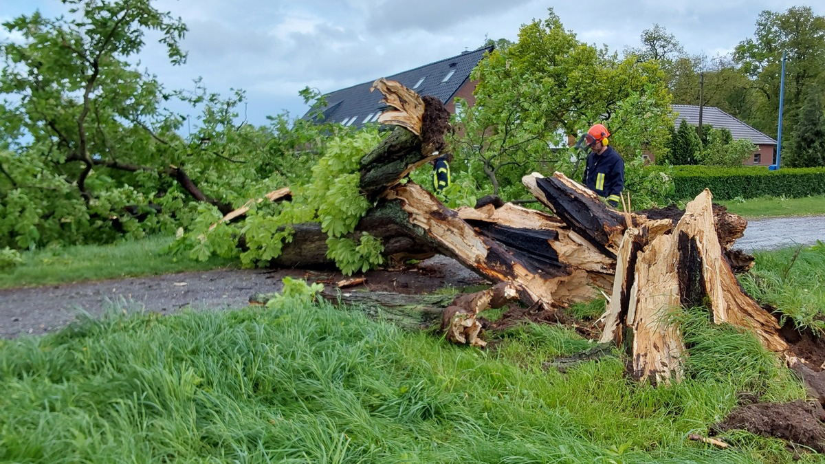 FFW Schwalmtal: Unwetterfront zog kurzzeitig über Schwalmtal - Foto: presseportal.de