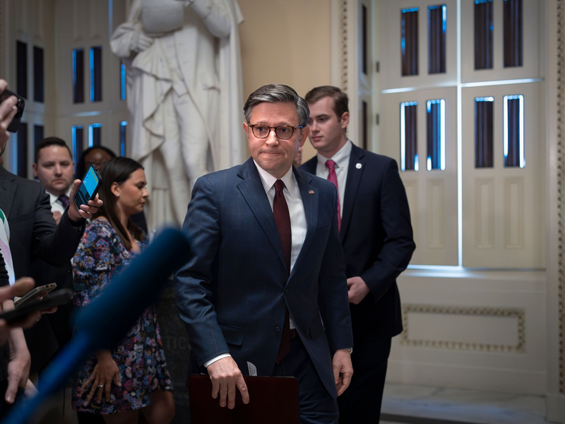 Den republikanischen Vorsitzenden des Repräsentantenhauses, Mike Johnson, könnten die Ukraine-Hilfen den Job kosten. - Foto: J. Scott Applewhite/AP/dpa