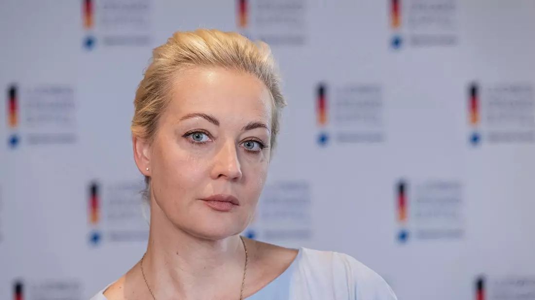 Julia Nawalnajas warnt vor der Unberechenbarkeit des Kremlchefs. - Bild: Peter Kneffel/dpa