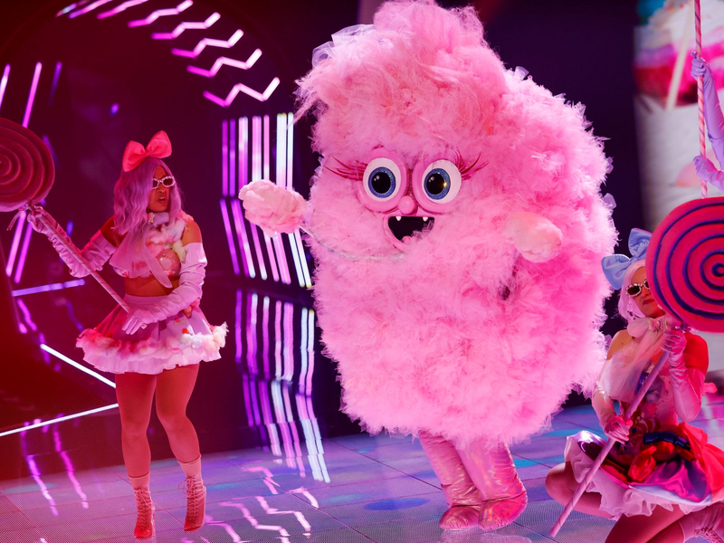 Annett Louisan war als Zuckerwatte verkleidet. - Foto: Thomas Banneyer/dpa