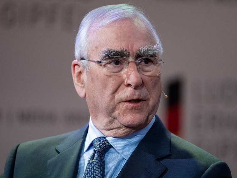 Theo Waigel blickt auf ein «ungewöhnlich reiches Leben» zurück. - Foto: Sven Hoppe/dpa