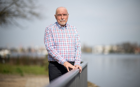 Ex-Polizist Martin Textor und Arno Funke treffen sich hin und wieder. - Foto: Sebastian Gollnow/dpa