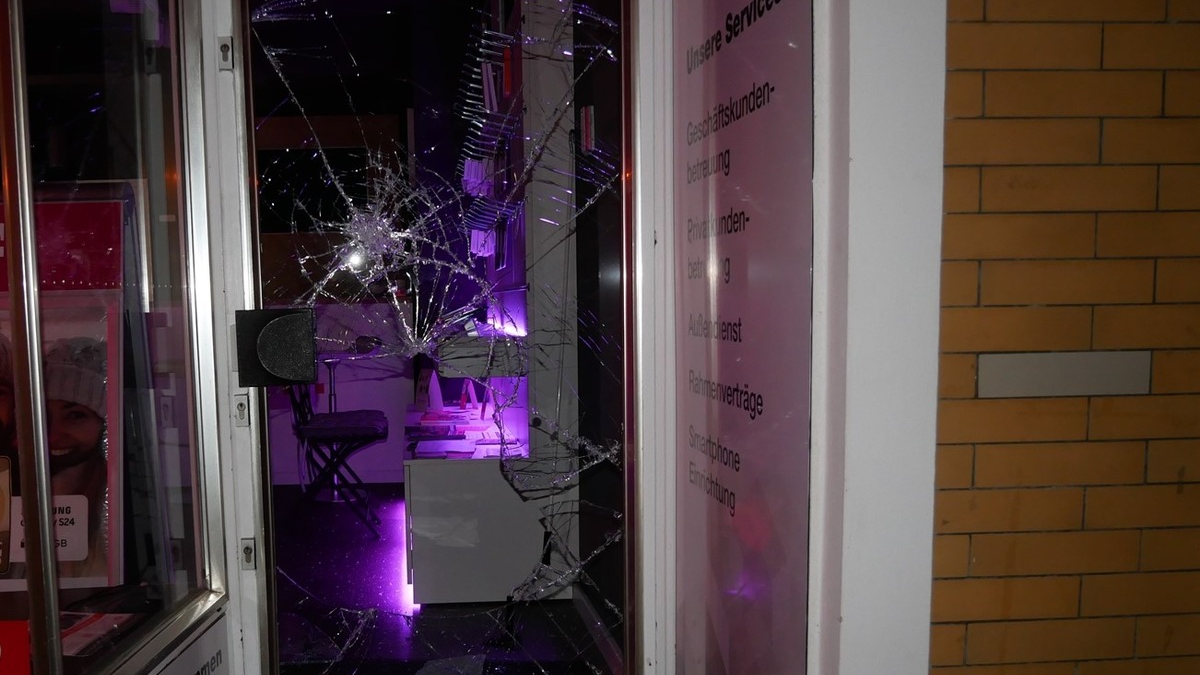 POL-RBK: Overath - Versuchter Einbruch in Handyladen - Foto: presseportal.de