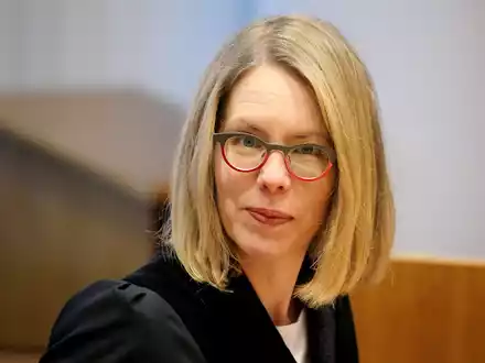 Oberstaatsanwältin Anne Brorhilker im Januar 2020 im Landgericht Bonn. - Foto: Oliver Berg/dpa