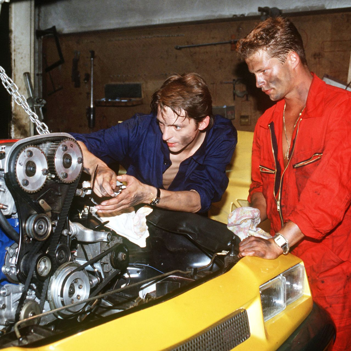 Til Schweiger (r) und Stefan Gabelhoff  1991 in einer Szene aus der Komödie «Manta, Manta». - Foto: Horst Ossinger/dpa