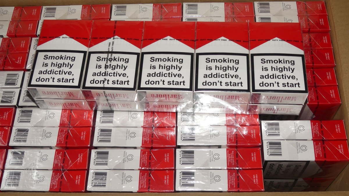 ZOLL-H: Zollfahndungsamt Hannover stellt über 199.000 Stück unversteuerte Zigaretten in Nordrhein-Westfalen, Rheinland-Pfalz und Niedersachsen sicher - Foto: presseportal.de