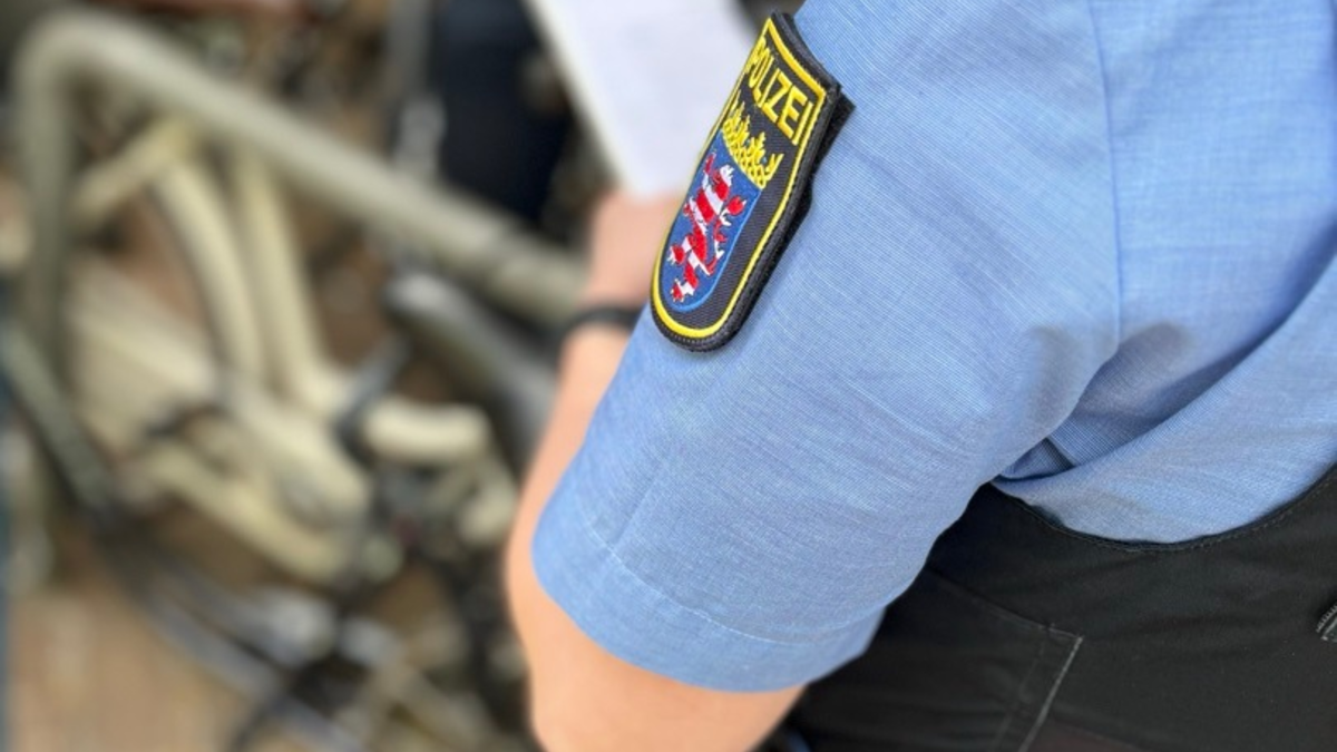 ZOLL-E: Staatsanwaltschaft Frankfurt am Main und Zollfahndung Essen - Haftbefehl wegen Embargoverstoßes vollstreckt - Foto: presseportal.de