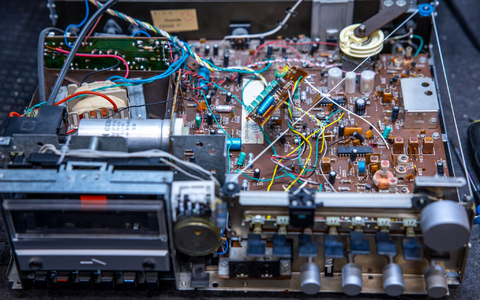 In der EU sollen Kunden in Zukunft das Recht haben, bestimmte Geräte reparieren zu lassen. - Foto: Jens Büttner/dpa