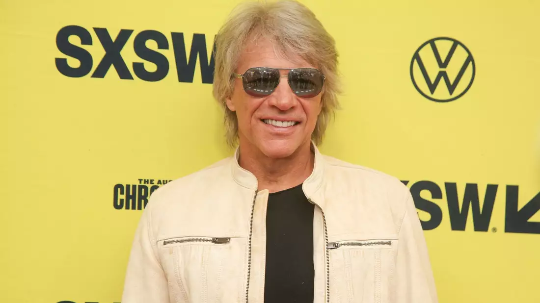 «Es gab sicherlich talentiertere Jungs, die man in jeder Eckkneipe finden konnte», sagt Jon Bon Jovi der Deutschen Presse-Agentur in London. - Bild: Jack Plunkett/Invision via AP/dpa