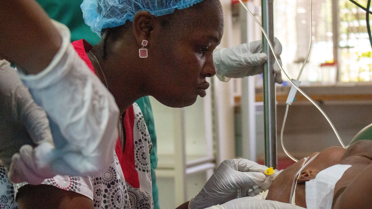 Zusammenbruch der medizinischen Versorgung in Haiti / St. Damien eine der letzten Anlaufstellen in Port-au-Prince - Foto: presseportal.de