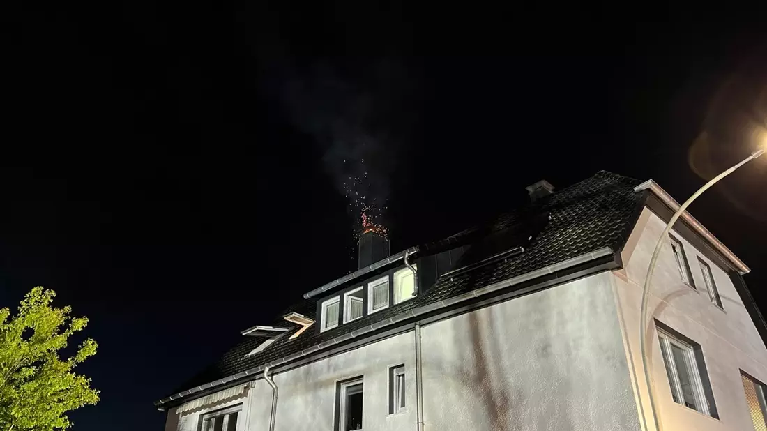 FW-PL: Kaminbrand am Dingeringhauser Weg - Bild: presseportal.de