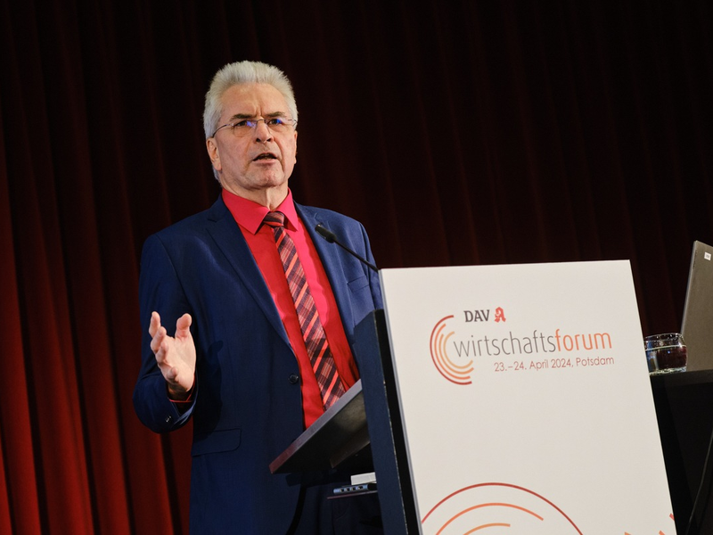 Apothekenwirtschaftsbericht: Betriebsergebnisse und Apothekendichte sinken - Foto: presseportal.de