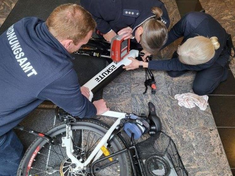 POL-OF: Drogenerkennung im Straßenverkehr - Beschulung und Kontrollen ; Erfolgreiche Fahrradcodieraktion; Mann soll Jugendliche unsittlich berührt haben und mehr - Foto: presseportal.de