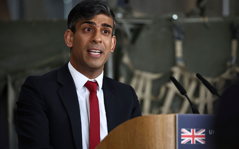 Der britische Premierminister Rishi Sunak wird heute vor dem Kanzleramt von Olaf Scholz mit militärischen Ehren empfangen. - Foto: Henry Nicholls/Pool AFP via AP