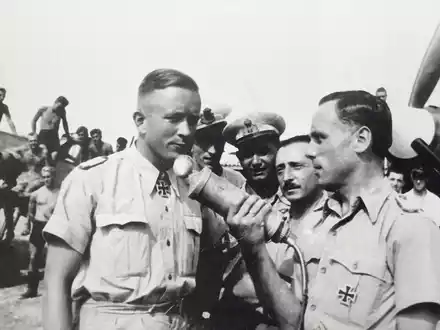 ZDF-Doku über Medienmacher mit NS-Vergangenheit: Reporter in Hitlers Krieg. Von der Diktatur in die Demokratie - Foto: presseportal.de