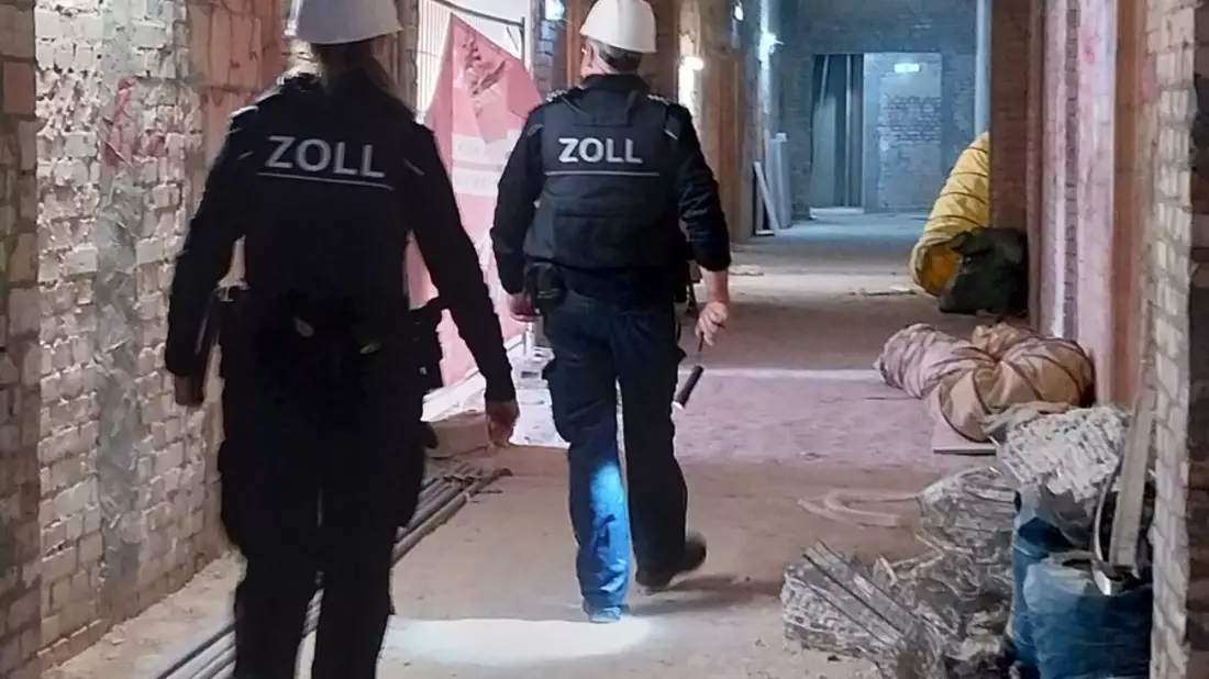 HZA-BS: Zunehmender illegaler Aufenthalt und Erwerbstätigkeit im Landkreis Goslar / die Finanzkontrolle Schwarzarbeit Göttingen des Hauptzollamts Braunschweig leitet diverse Strafverfahren ein - Bild: presseportal.de