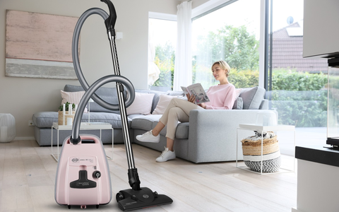 So frisch wie der Sommer: Sebo Bodenstaubsauger in Pastelltönen - Foto: presseportal.de