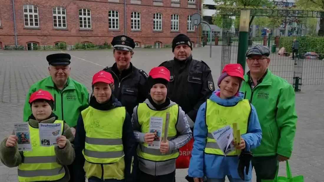 POL-NB: 100 % geschnallt?! - Die Verkehrswacht sucht Nachwuchs - Bild: presseportal.de