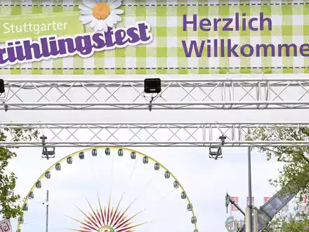 Hunderte Besucher klagten nach dem Besuch eines Festzeltes (nicht im Bild) auf dem Stuttgarter Frühlingsfest über Magen-Darm-Beschwerden. - Foto: Bernd Weißbrod/dpa