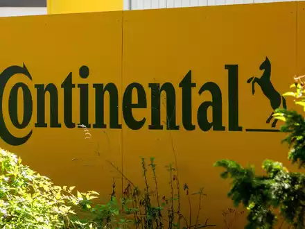 Die Staatsanwaltschaft Hannover hat im Zusammenhang mit Abgasmanipulationen eine Geldbuße von 100 Millionen Euro gegen den Autozulieferer Continental verhängt. - Foto: Melissa Erichsen/dpa