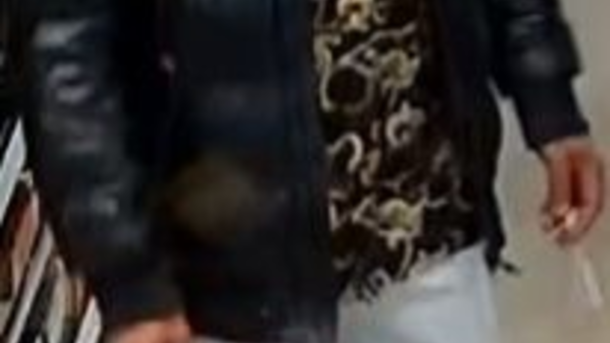 POL-HH: 240425-4. Öffentlichkeitsfahndung nach Verdacht des räuberischen Diebstahls - Foto: presseportal.de