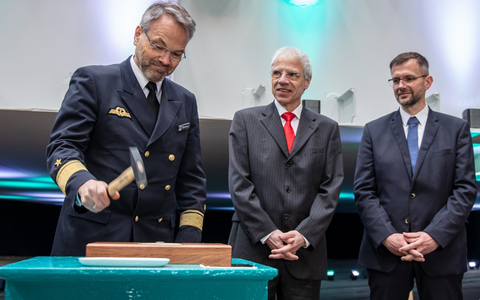 Kiellegung des zweiten Tankschiffs für die Deutsche Marine - Foto: presseportal.de