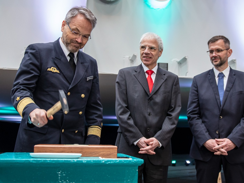Kiellegung des zweiten Tankschiffs für die Deutsche Marine - Foto: presseportal.de