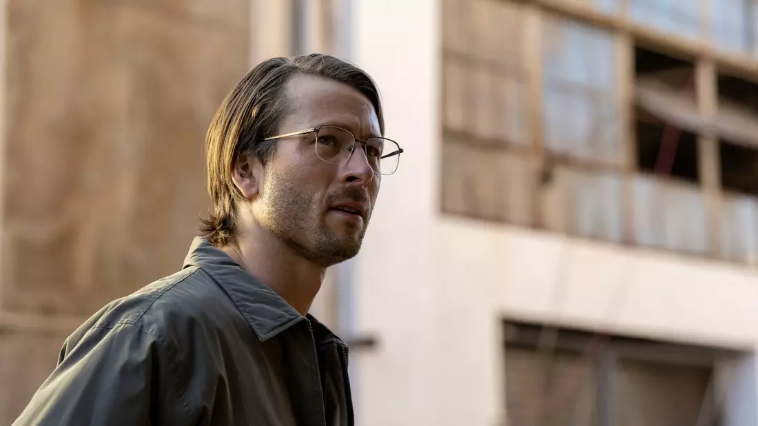 Glen Powell in A KILLER ROMANCE (OT: HIT MAN) - ab 4. Juli 2024 im Kino - Bild: presseportal.de