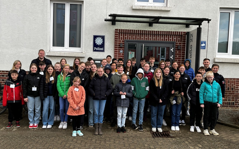 POL-SZ: Pressemitteilung des Polizeikommissariats Wolfenbüttel vom 25.04.2024: Zukunftstag bei der Polizei Wolfenbüttel - Foto: presseportal.de