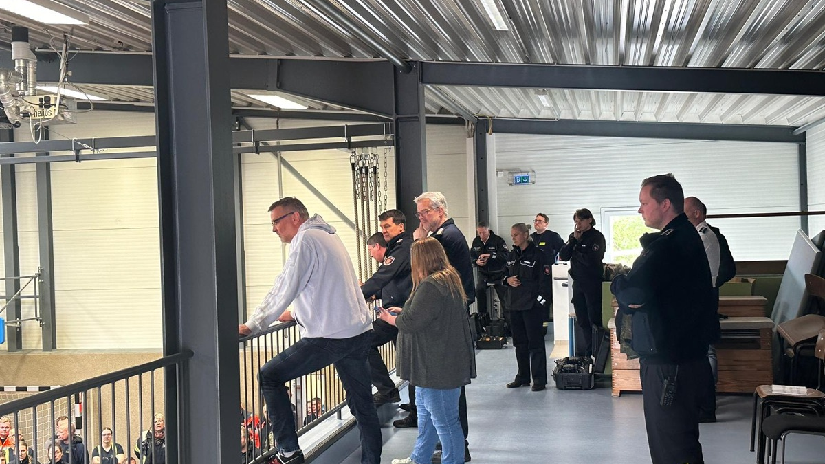 POL-ROW: ++ Vermisstenfall Arian - Einsatzkräfte setzen die Suche fort ++ - Foto: presseportal.de