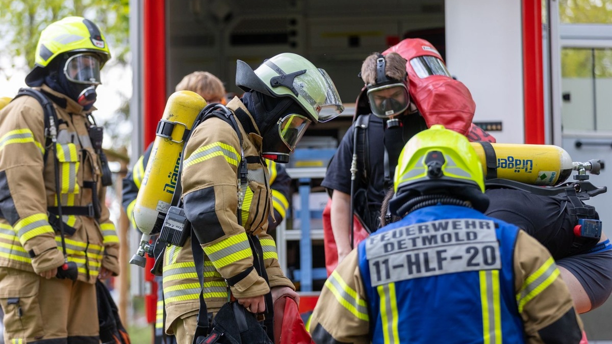 FW-DT: Übung im Freibad Schwarzenbrink - Foto: presseportal.de