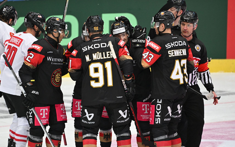 Das DEB-Team holte sich im Testspiel gegen Österreich den Sieg. - Foto: Angelika Warmuth/dpa