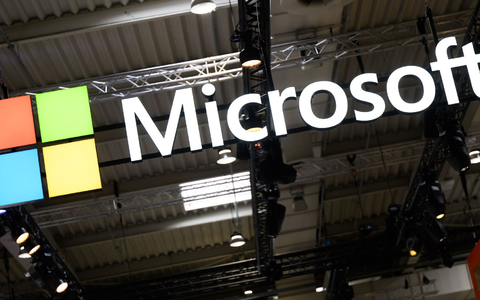 Microsoft punktet mit Cloud-Angeboten. - Foto: Julian Stratenschulte/dpa