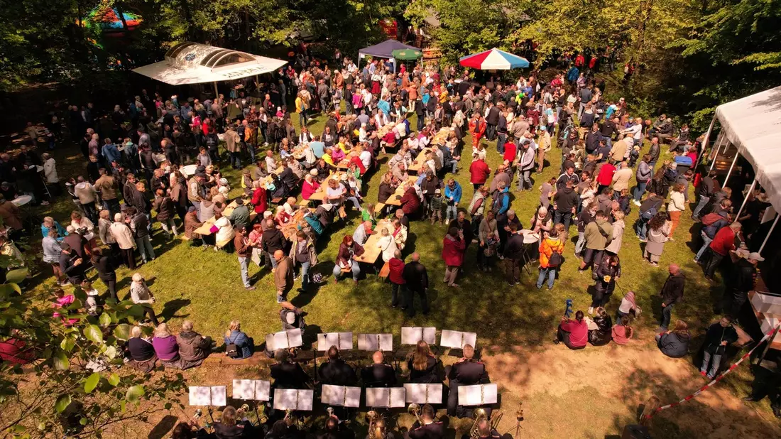 FW Norderstedt: Himmelfahrtskonzert im Forst - Fest für die gesamte Familie - Bild: presseportal.de