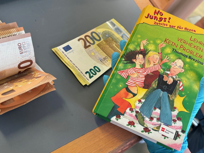 HZA-S: Sparbuch der besonderen Art - Foto: presseportal.de