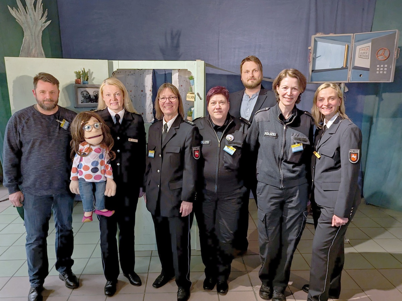 POL-GOE: 30. Symposium des Vereins zur Förderung der Methode Puppenspiel in der Verkehrs- und Kriminalprävention in Duderstadt eröffnet - Foto: presseportal.de