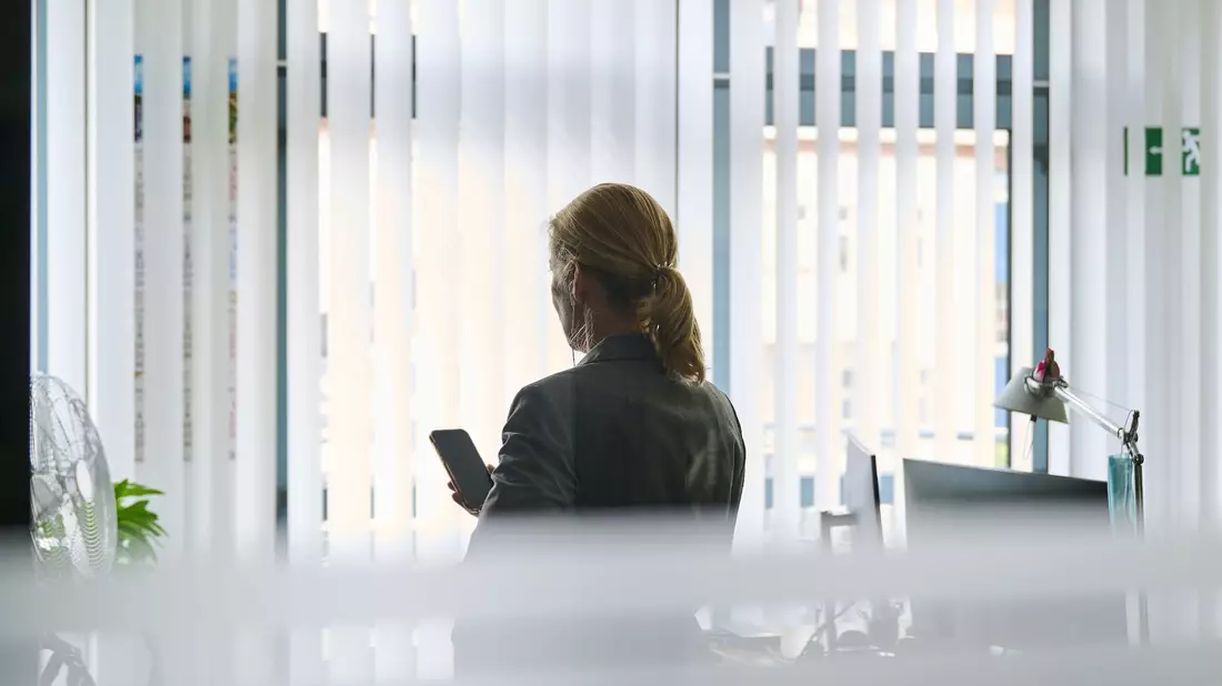 Frauen arbeiten deutlich häufiger in Teilzeit als Männer. - Bild: Annette Riedl/dpa