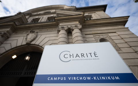 Ein Herzmediziner der Berliner Charité ist zu einer Haftstrafe verurteilt worden. - Foto: Sebastian Gollnow/dpa