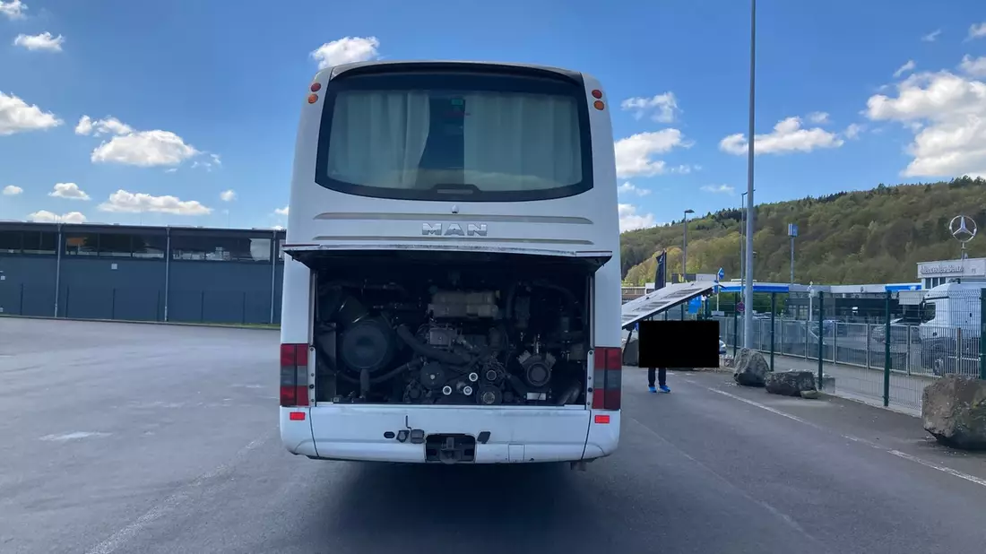 POL-OH: Reisebus auf der A7 gestoppt - Bild: presseportal.de