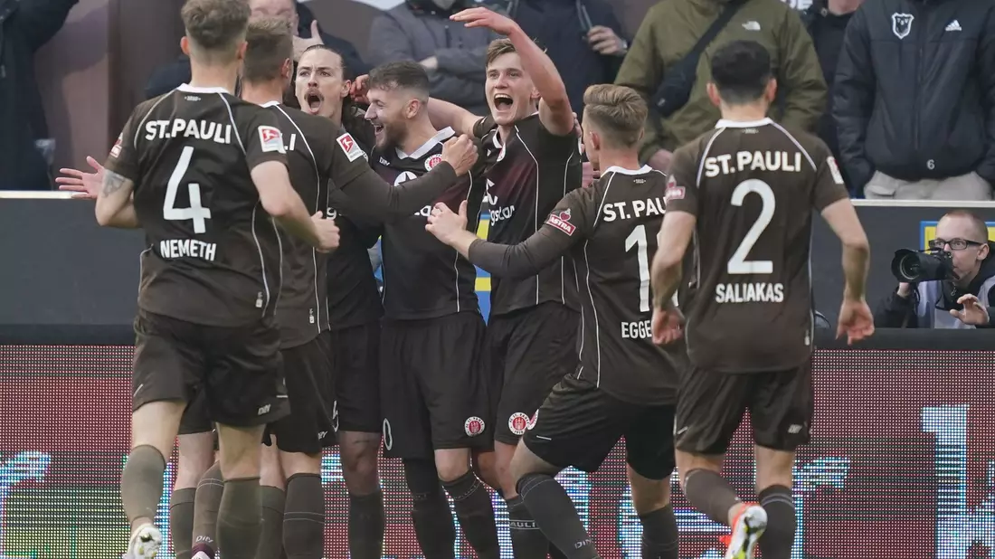 Der FC St. Pauli machte einen weiteren Schritt Richtung Aufstieg. - Bild: Marcus Brandt/dpa