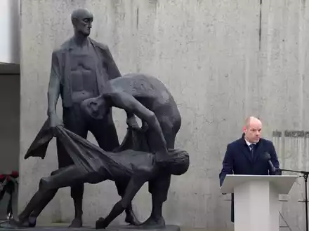 «Wir mussten Gästebücher austauschen beziehungsweise konnten sie nicht mehr auslegen, weil sie voll waren von Hassbotschaften», sagt der Direktor der Stiftung Brandenburgische Gedenkstätten, Axel Drecoll (Archivbild). - Foto: Soeren Stache/dpa-Zentralbild/POOL/dpa
