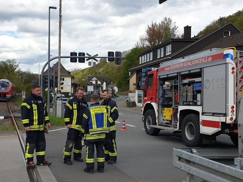 FW Schalksmühle: Zwischenfall auf Bahnstrecke / Feuerwehr betreut Fahrgäste - Foto: presseportal.de