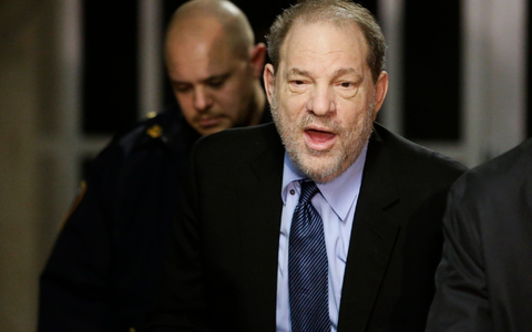 Harvey Weinstein war 2020 wegen Sexualdelikten zu 23 Jahren Haft verurteilt worden (Archivbild). - Foto: Frank Franklin Ii/AP/dpa