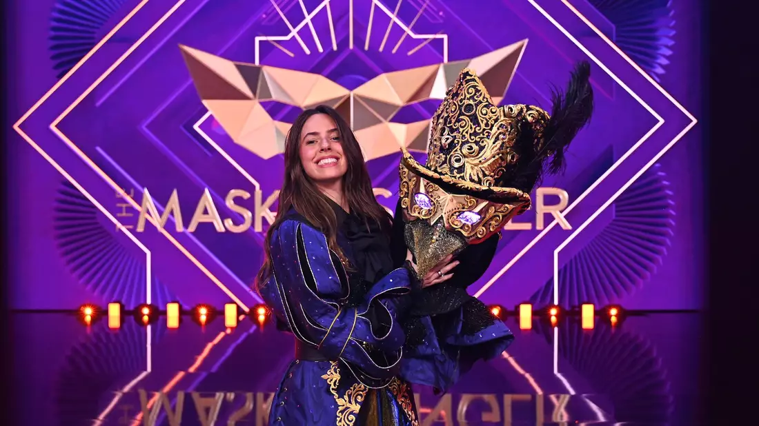 Als «Mysterium» verkleidet sang Vanessa Mai «Texas Hold 'Em» der US-Sängerin Beyoncé. - Bild: Julia Feldhagen/ProSieben/dpa